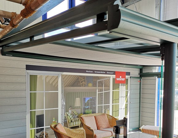 Ausstellungsstück Terrazza L in RAL 6009 grün struktur